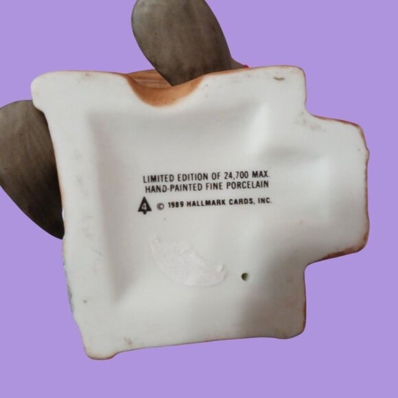 1989 Hallmark Santa Figurine Limited Edition Porcelain Christmas Decor - Picture 5 of 5